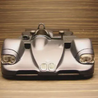 /img/45130-bmw-lmr-diecast-cars-display.webp