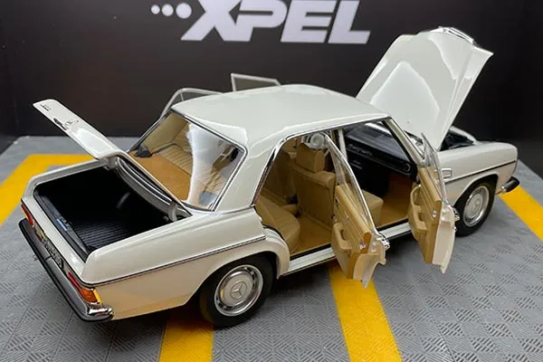 45139 mercedes w114 280e diecast