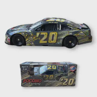 /img/45141-collecting-nascar-diecast.webp