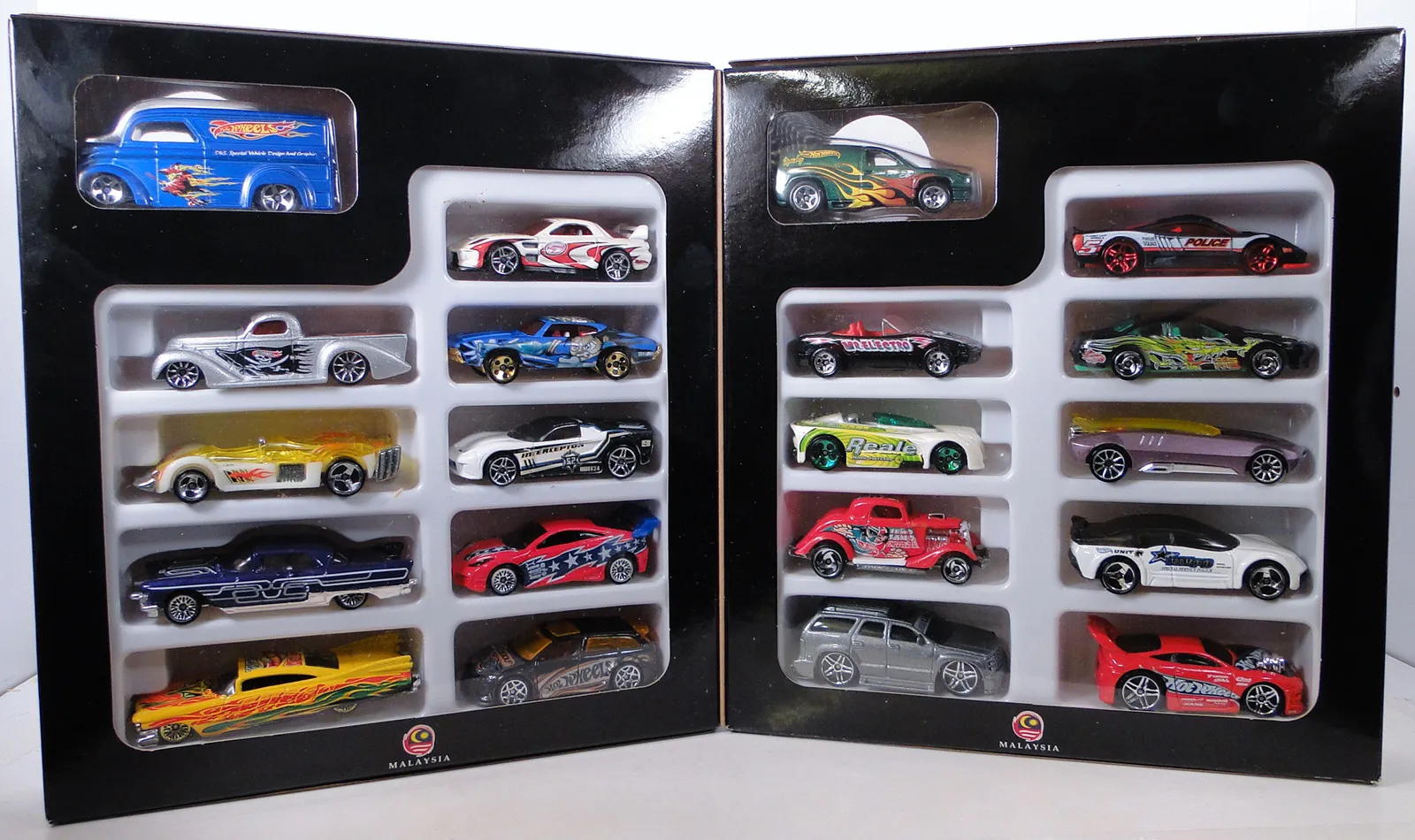 /img/45164-hot-wheels-display.webp