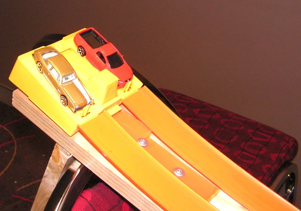 45200 diecast drag racing track layout