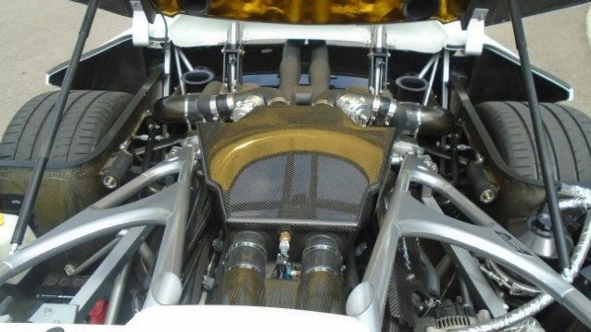 /img/45211-venom-gt-diecast-rare.webp
