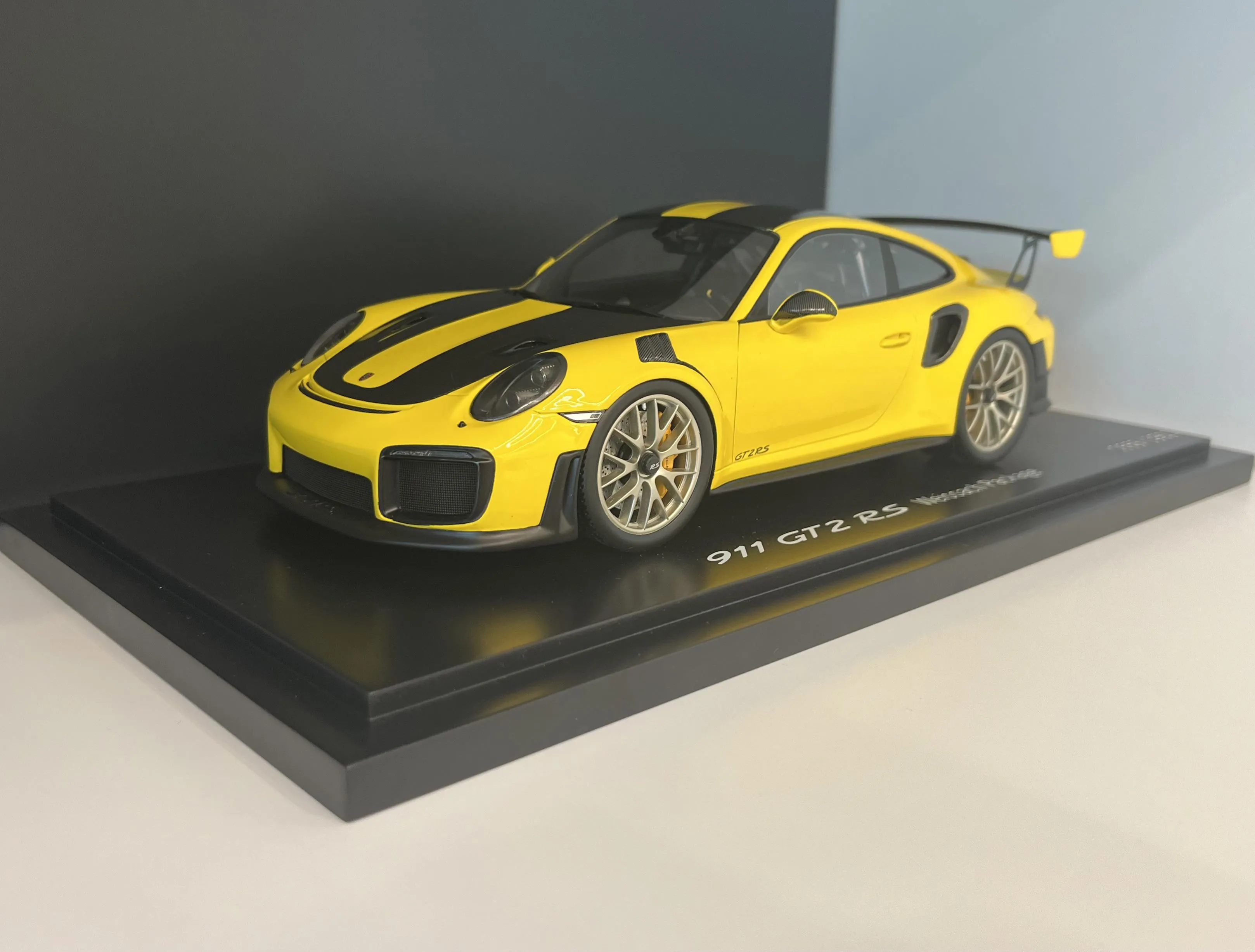 45218 porsche gt2rs diecast scale