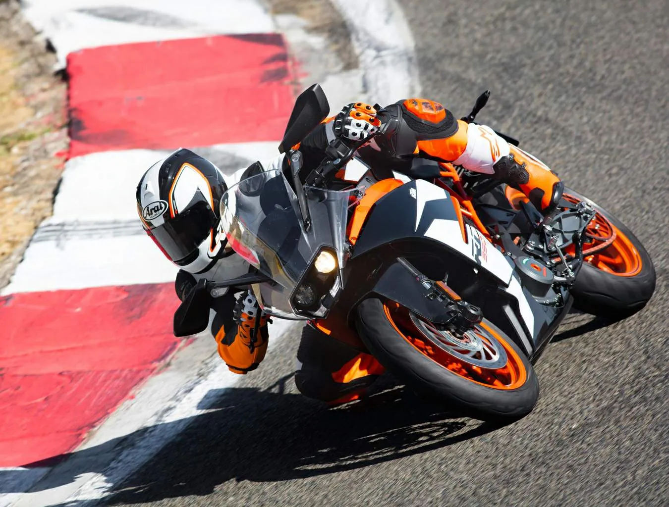 45219 diecast ktm rc 390 materials