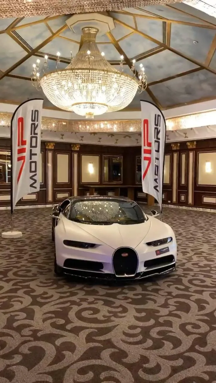 /img/45225-diecast-cars-dubai-club.webp