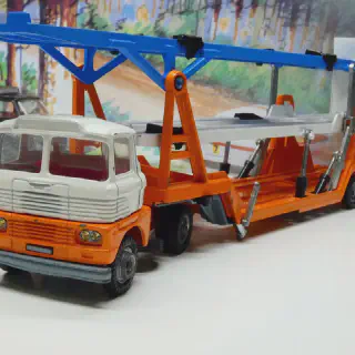 /img/45226-diecast-vehicles-collecting-tips.webp