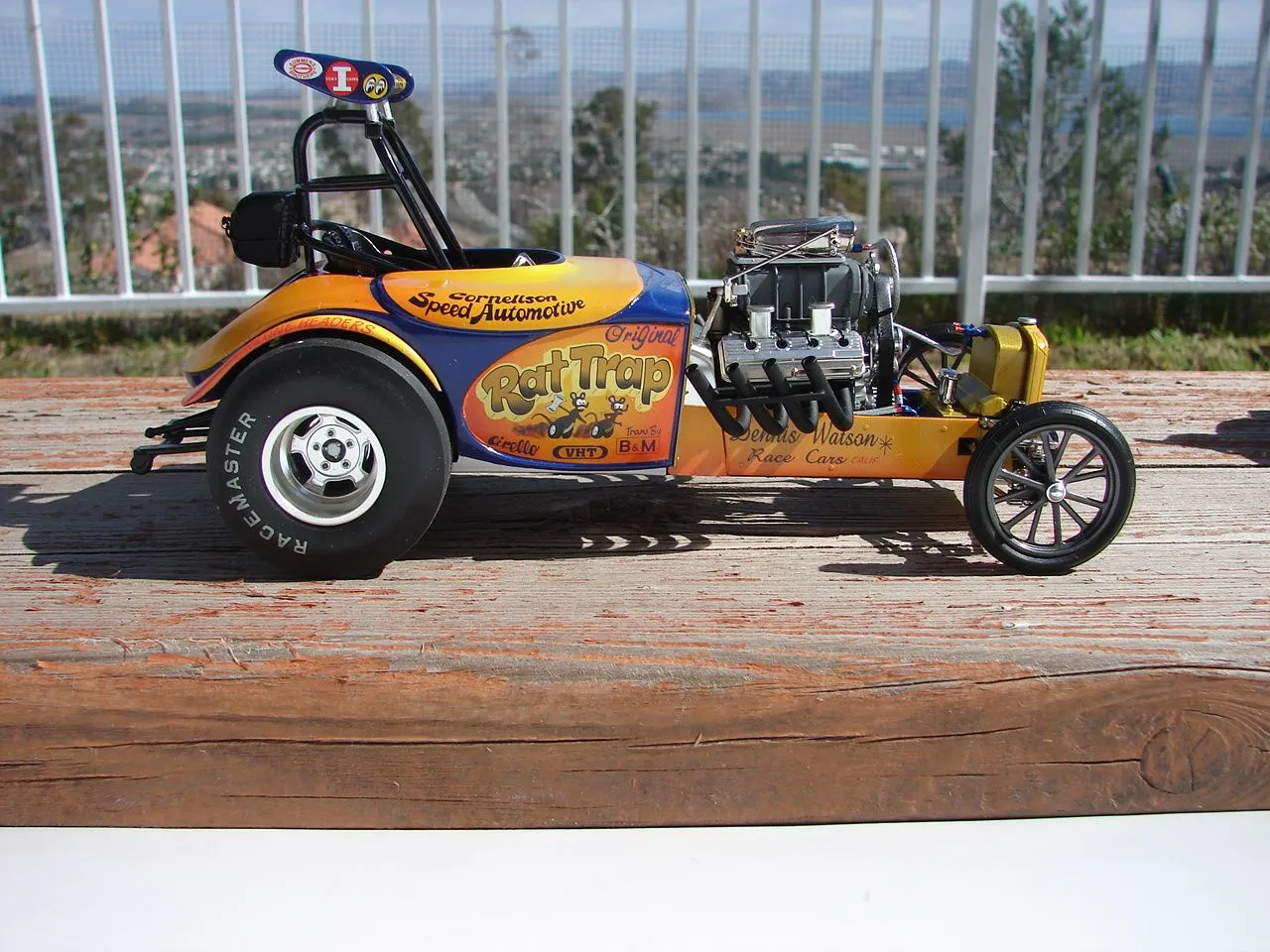 /img/45229-racing-engine-diecast-cleaning.webp
