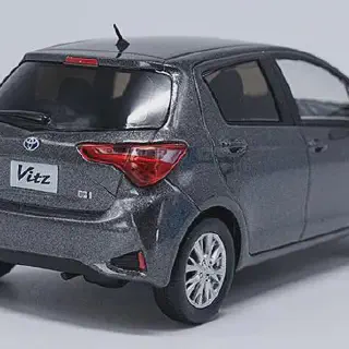 /img/45238-vitz-diecast-display.webp