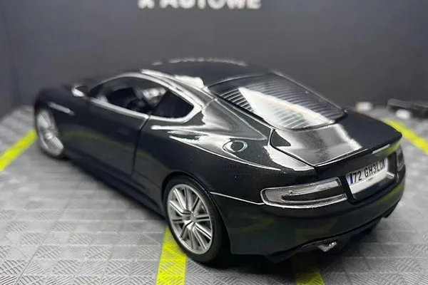 45261 aston martin dbs diecast 1 18 authenticity