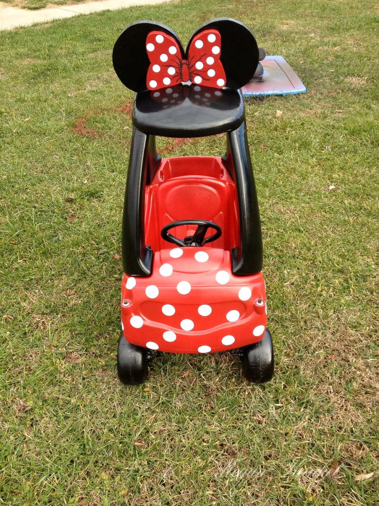 45262 minnie mouse diecast car matchbox