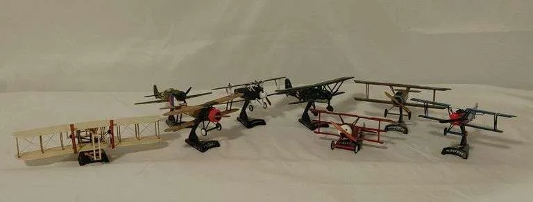 45268 diecast glider model craftsmanship