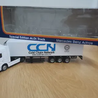 /img/45270-diecast-doubles-collection.webp