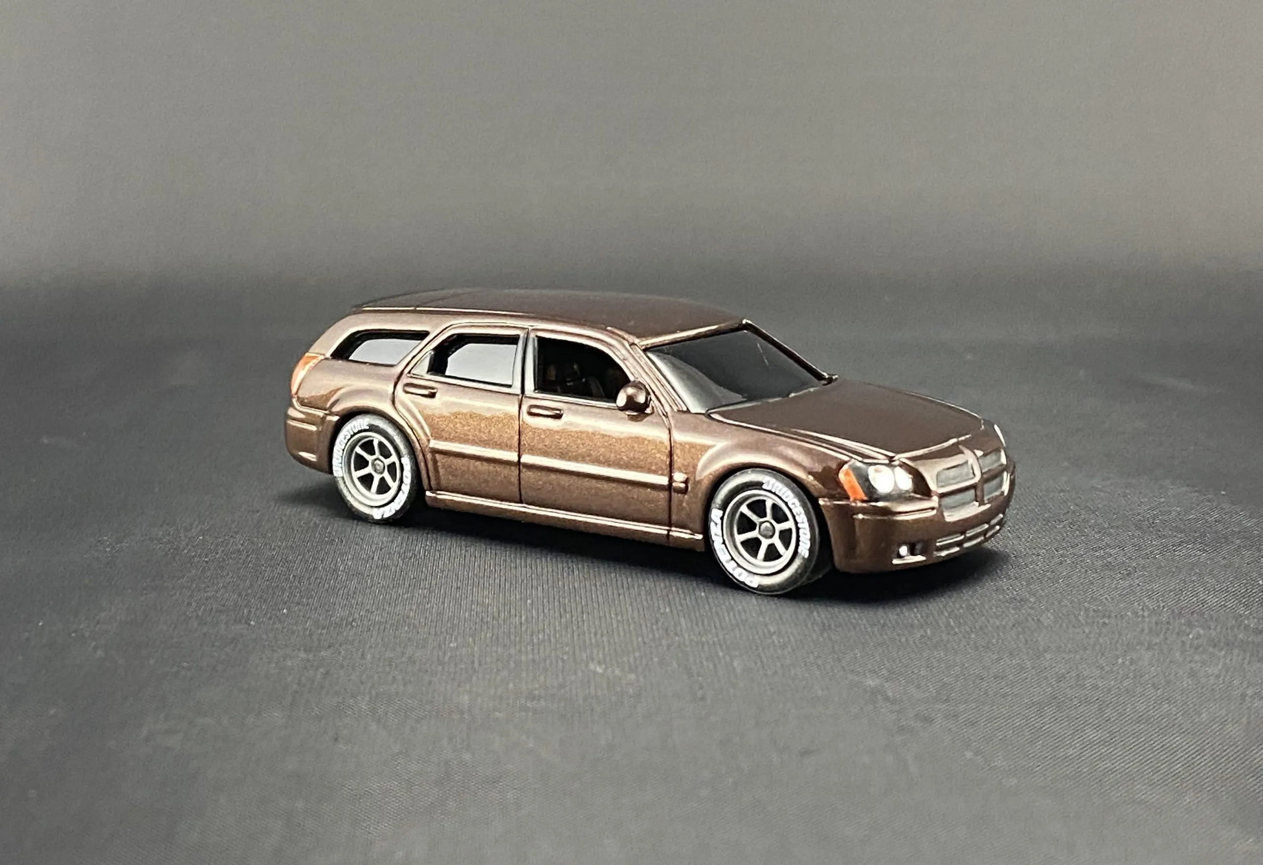 45270 diecast doubles display