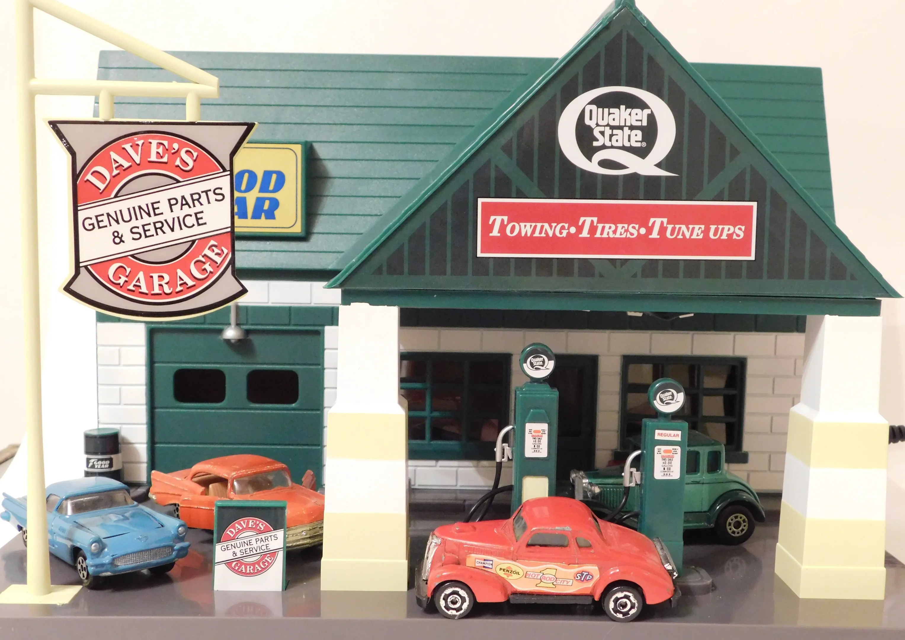 /img/45274-diecast-sale.webp