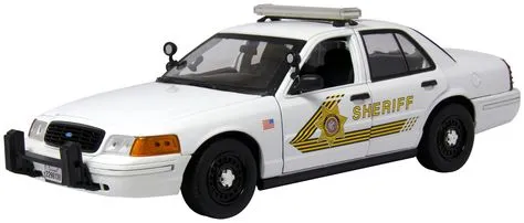/img/45279-diecast-police-car-display.webp