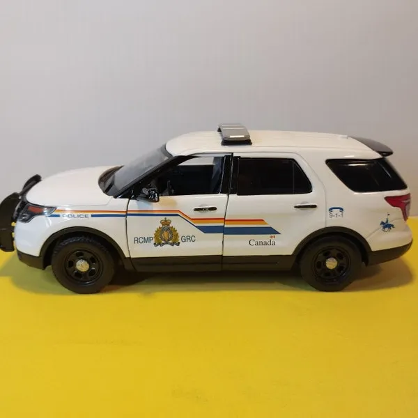 45318 custom diecast police car 3