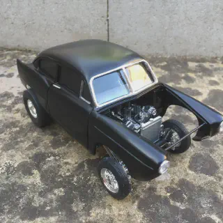 /img/45319-diecast-model-post-show.webp
