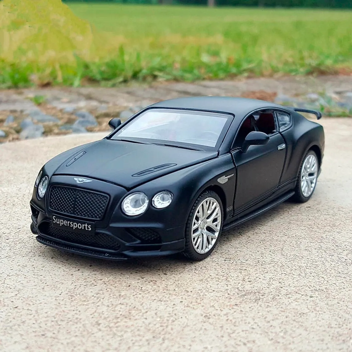 /img/45341-online-retailers-diecast.webp