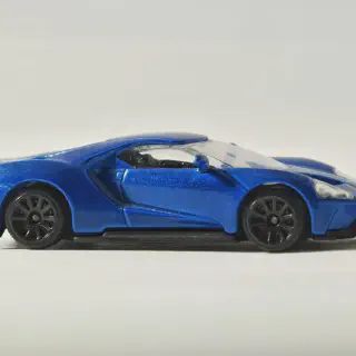 /img/45349-diecast-car-value.webp