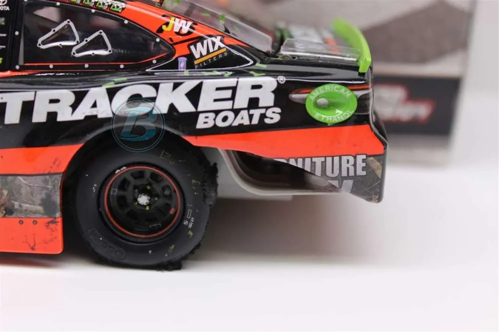 45353 authentic diecast features