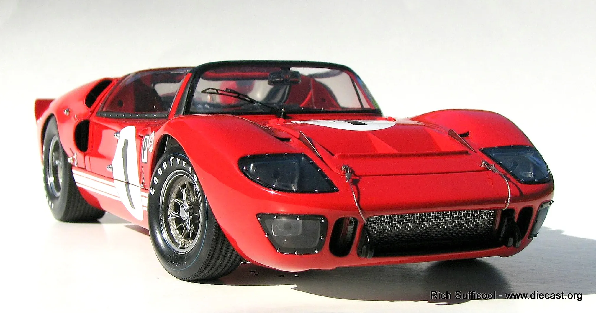 45366 gt40 diecast scale