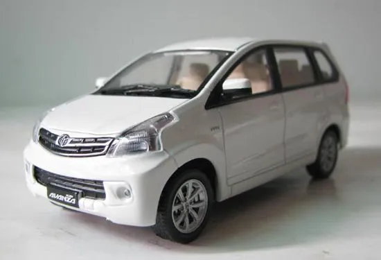 45367 rare avanza lama diecast