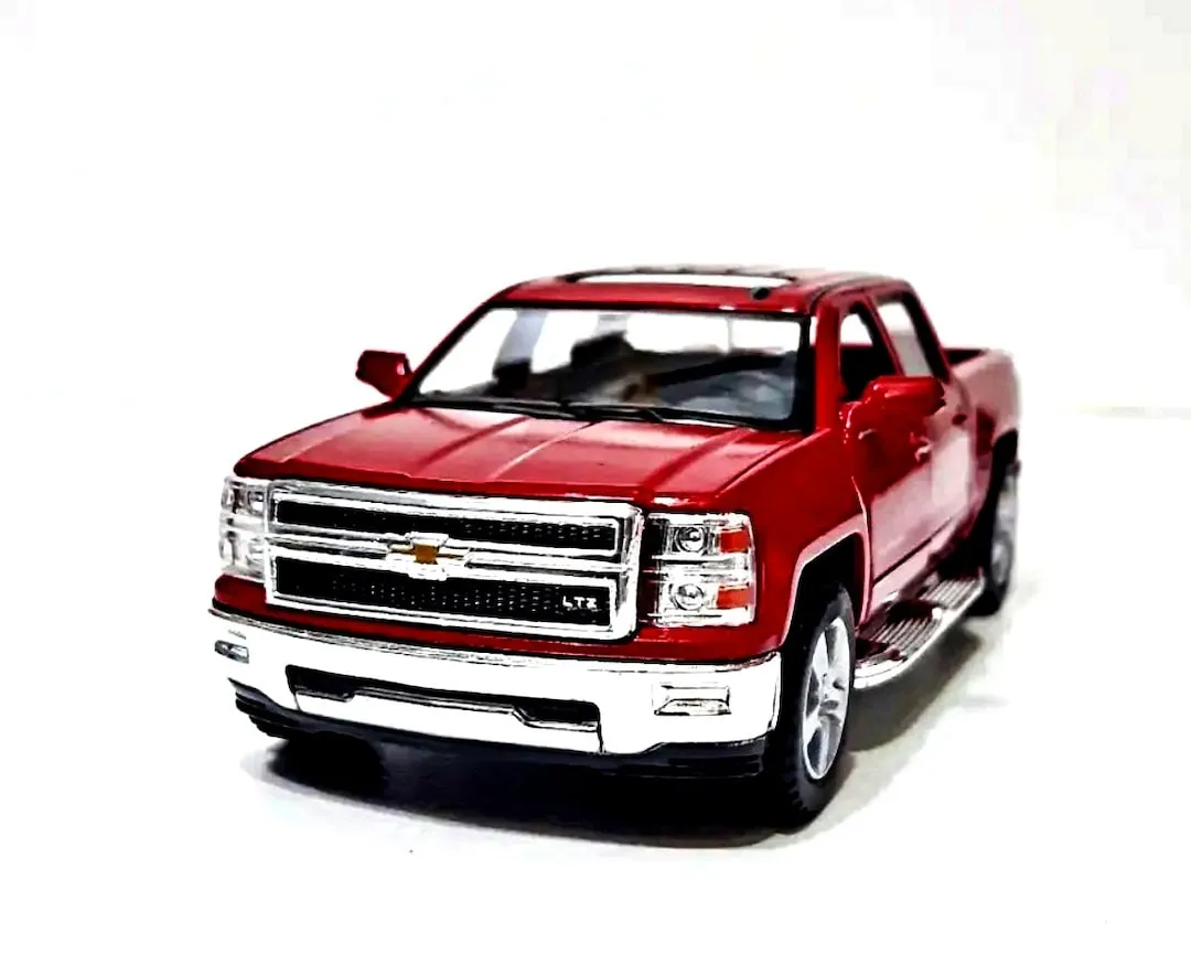 45371 latest silverado diecast