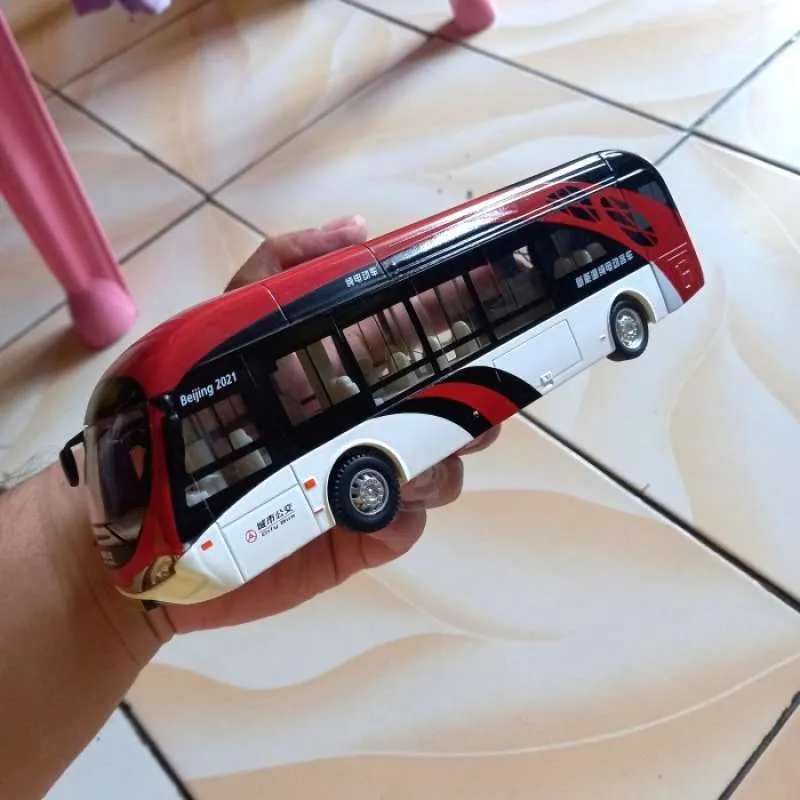 45386 iconic diecast bus indonesia