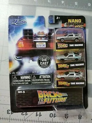 45396 gold diecast car 2