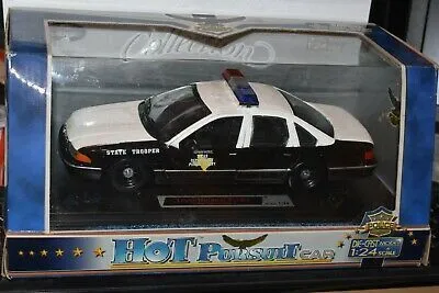45396 gold diecast car 4